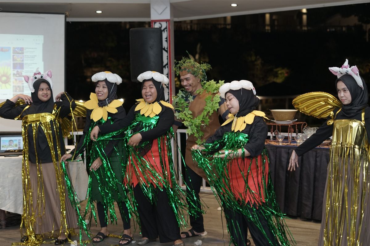 Employee Gathering 2024 gallery 18